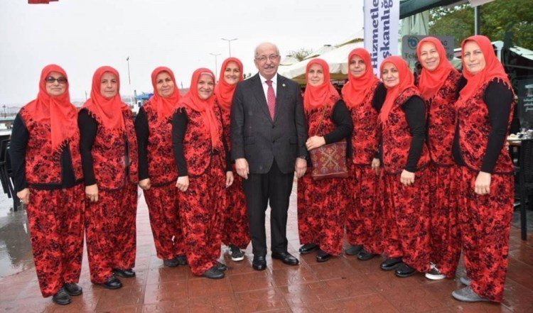 BÜYÜKŞEHİRDEN DÜNYA KADIN ÇİFTÇİLER GÜNÜ ŞENLİĞİ