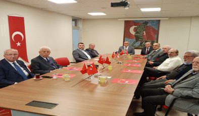 CHP’de Önceki Dönem İl Başkanları Toplandı, Birlik Mesajı Verildi