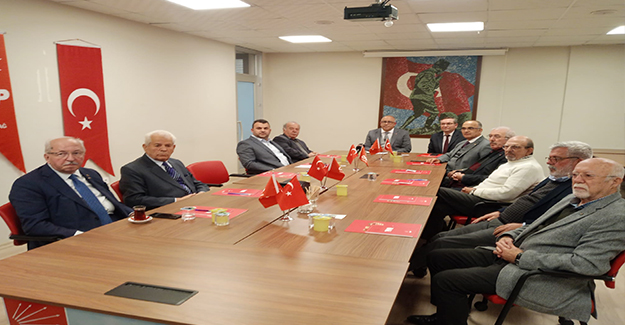 CHP’de Önceki Dönem İl Başkanları Toplandı, Birlik Mesajı Verildi