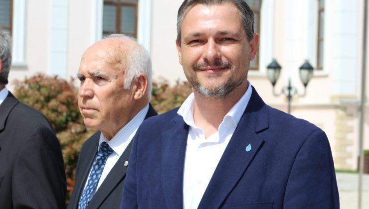 VARAN : “Tencerede Dert Kaynıyor, Ekranda Kaynana !