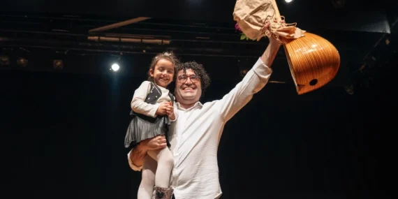 Erdem Şimşek dinleyenleri büyüledi: Saznâme konseri İzmir’de büyük ilgi gördü